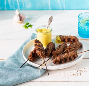 Würzige Cevapcici vom Grill