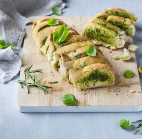 Knuspriges Kräuterbaguette besser als gekauft