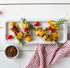 Mediterrane Halloumi-Spieße