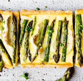 Die perfekte Spargelquiche mit grünem Spargel