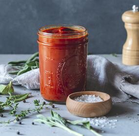Würzige Tomatensoße und -Suppe