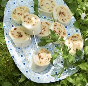 Käse-Sandwichröllchen mit Peperoni