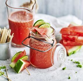 Erfrischender Wassermelonen-Tonic ohne Alkohol