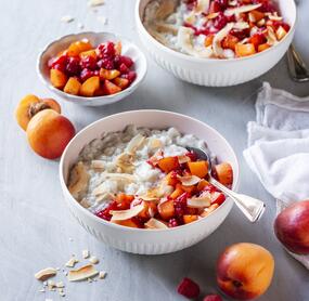 Veganer Kokosmilchreis mit Obst
