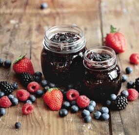 Mehrfruchtgelee aus Beeren