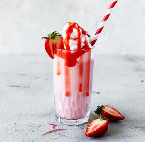 Erdbeer-Milchshake aus 3 Zutaten