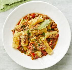 Paprika-Zucchini-Pasta für den kleinen Geldbeutel