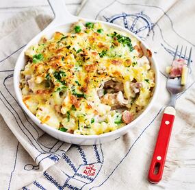 Chicken-Cheese-Makkaroni mit Schinken und Parmesan