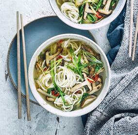 Vegane Miso-Ramen mit Shiitakepilzen