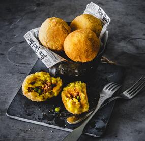 Knusprige Arancini mit Hackfleisch