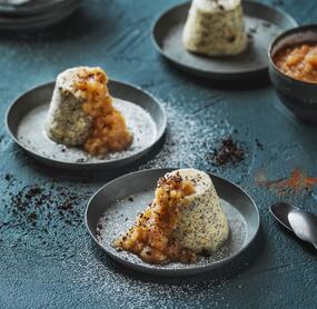 Quark-Mohn-Soufflé mit Apfel-Birnen-Mus