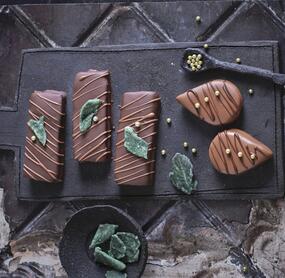 Lebkuchentröpfchen mit Zwetschge