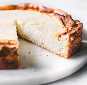 Cremiger Low-Carb-Käsekuchen
