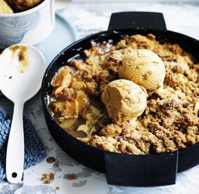 Apfel-Gewürz-Crumble