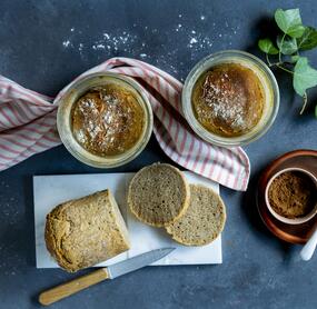 Graubrot, im Glas gebacken
