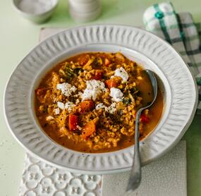 Vegetarischer Chinakohl-Eintopf mit Sojahack