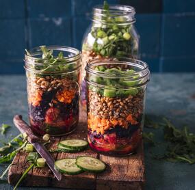 Dinkelsalat mit Rotkohl