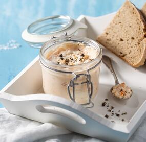 Lachsaufstrich mit Crème fraîche