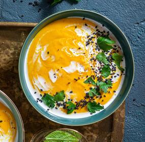Kürbis-Linsen-Suppe mit Kokosmilch
