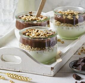 Protein-Frühstücks-Bowl im „Kinder Country“-Stil