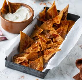 Linsen-Paprika-Chips mit Sour Cream