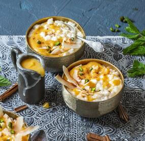 Veganer Mango-Lassi-Milchreis mit Kokosmilch