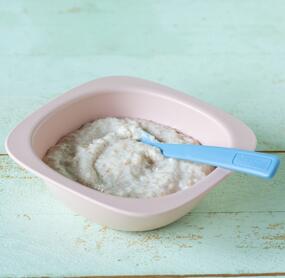 Gesunder Milch-Getreide-Brei für die Kleinen