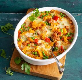 Paprika-Nudelauflauf mit Veggie-Hackfleisch