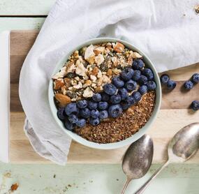 Detox-Müsli mit Haferkleie und Beeren