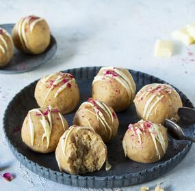 Kuchen-Kugeln aus 4 Zutaten