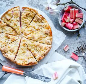 Rhabarberkuchen mit Pudding