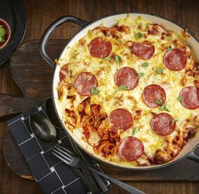 Würziger Nudelauflauf nach Pizza-Art