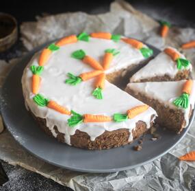 Veganer Zucchini-Karotten-Kuchen