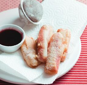 Knusprig ausgebackener Rhabarber