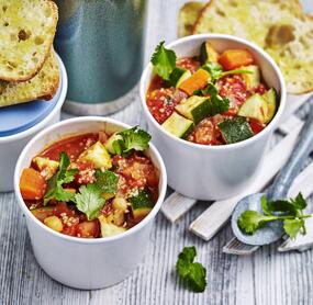 Gemüsesuppe mit Kichererbsen