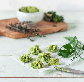 Blitzschnelle Kräuter-Knoblauch-Butter