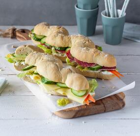 Schlangen-Sandwich in zwei Varianten