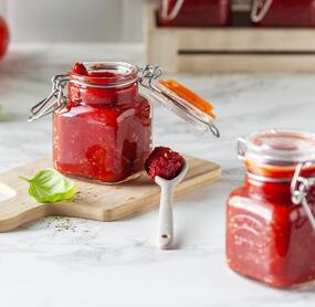 Tomatenmark aus ganzen Tomaten