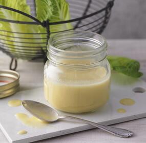 Klassische Senf-Vinaigrette aus 4 Zutaten