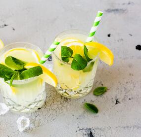 Frische Zitronenlimonade