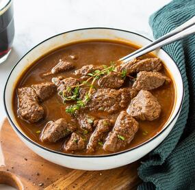 Würziges Biergulasch