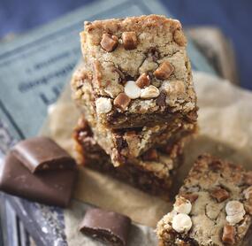 Die schokoladigsten „Daim“-Blondies
