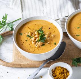 Feine Cremesuppe mit Kichererbsen