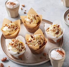 Gebrannte Mandel Cupcakes mit Orangenfrosting