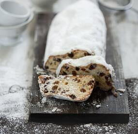 Klassischer Christstollen