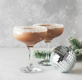 Weißer Schokoladenlikör mit Zimt