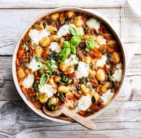 Gnocchi-Gratin mit Tomatensoße