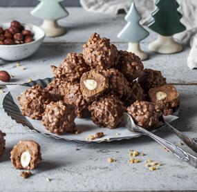 Schoko-Haselnuss-Pralinen wie „Rocher“
