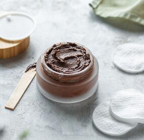 Gesichtsmaske mit Kakao