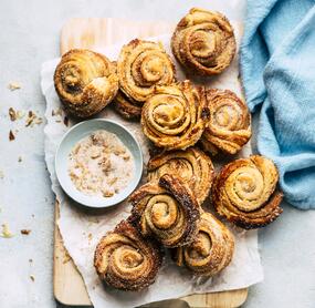 Apfel-Cruffins mit Zimtzucker